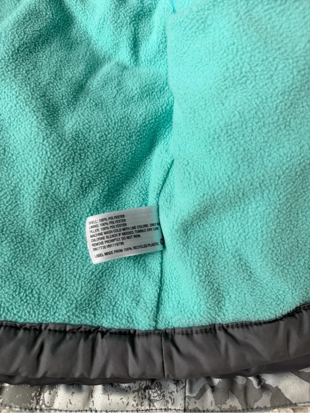 Cat & Jack Grey Patterned Hooded Puffer Jacket 2Y